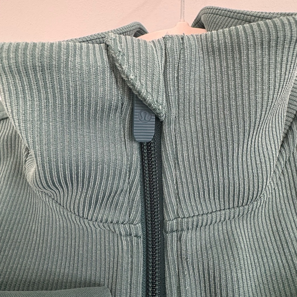 Lululemon | Brushed Softstreme Ribbed Half Zip | Sz 8 | Green Jasper | EUC - Picture 6 of 11